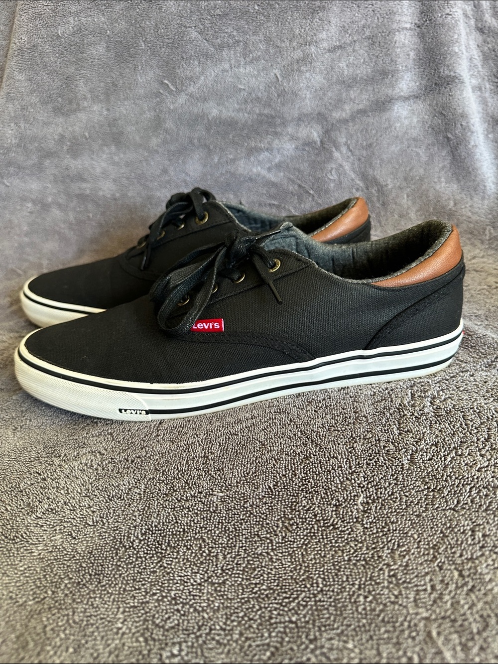 Levi Men’s 12, Ethan sneakers